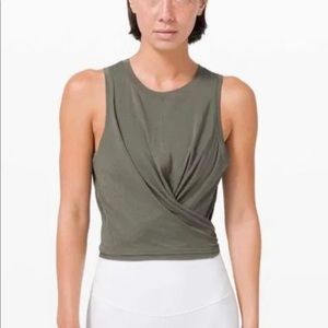 Lululemon Time to Restore Tank - Green size 6
